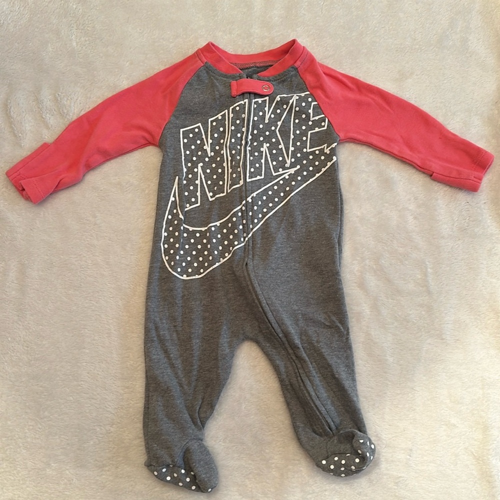 Nike girls sleeper, 3mo, grey/pink